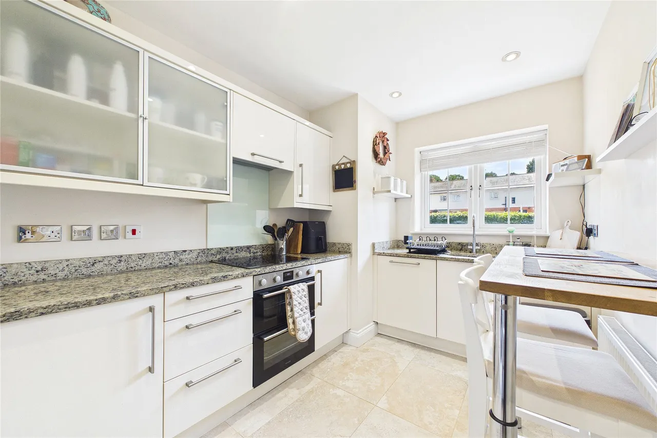 Thorndown Lane, Windlesham, GU20, photo 5