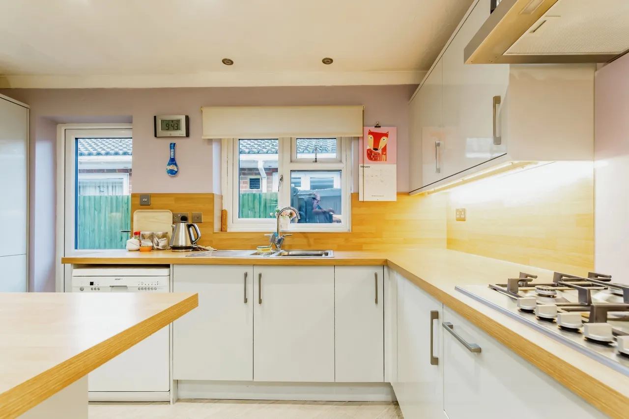 Essendene Road, Caterham, Surrey, CR3, photo 5