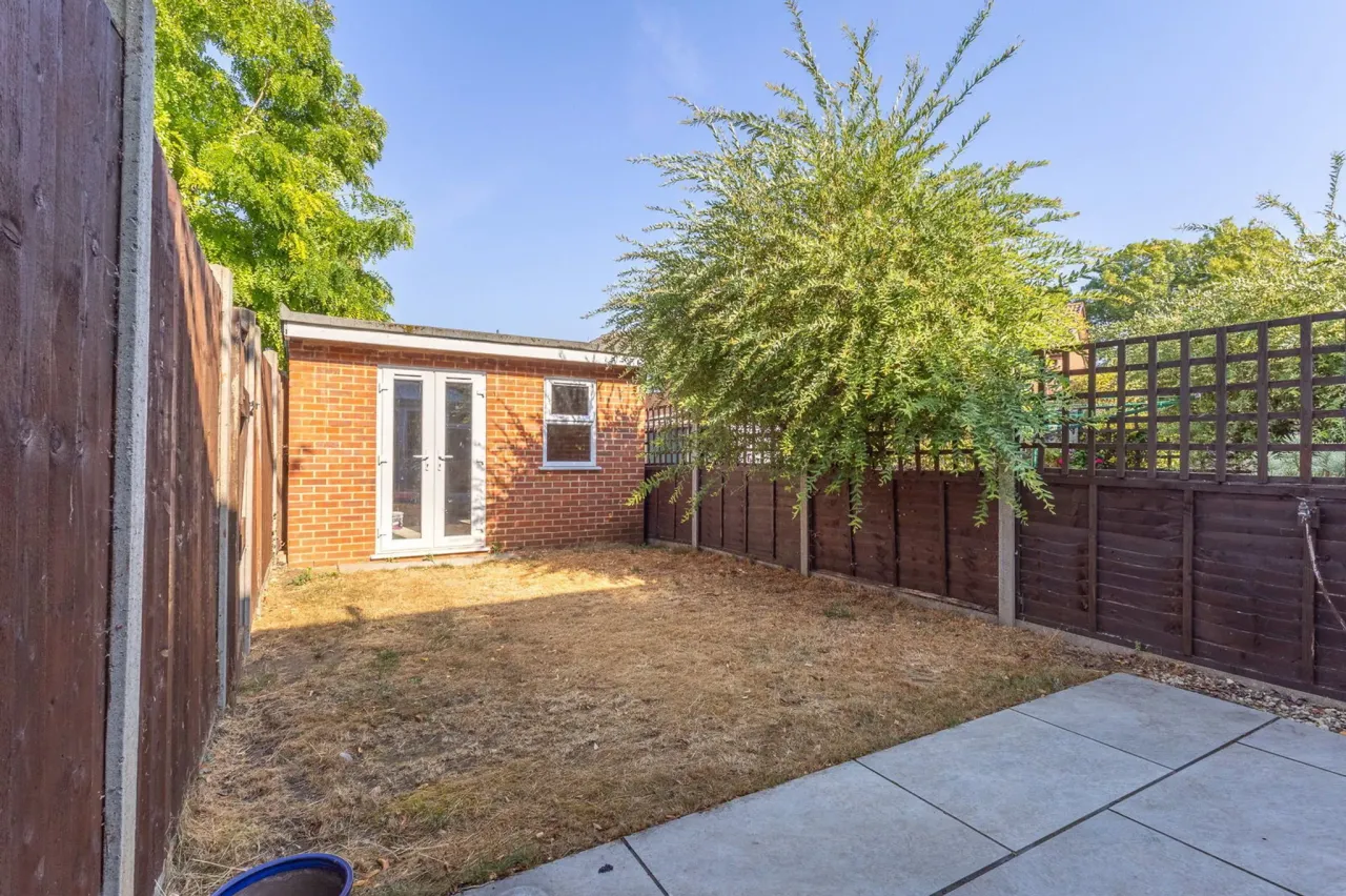 Thorneycroft Close, Walton-on-thames,..., photo 8