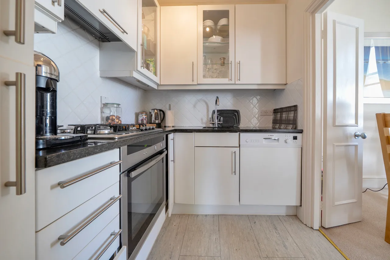 Flat 6, 56 Belgrave Road, London, photo 12