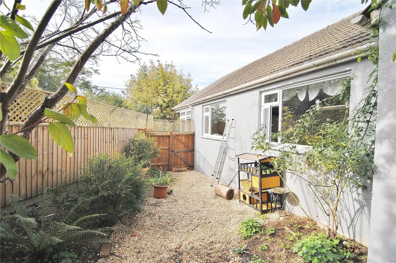 Burcombe, Chalford Hill, GL6, photo 14