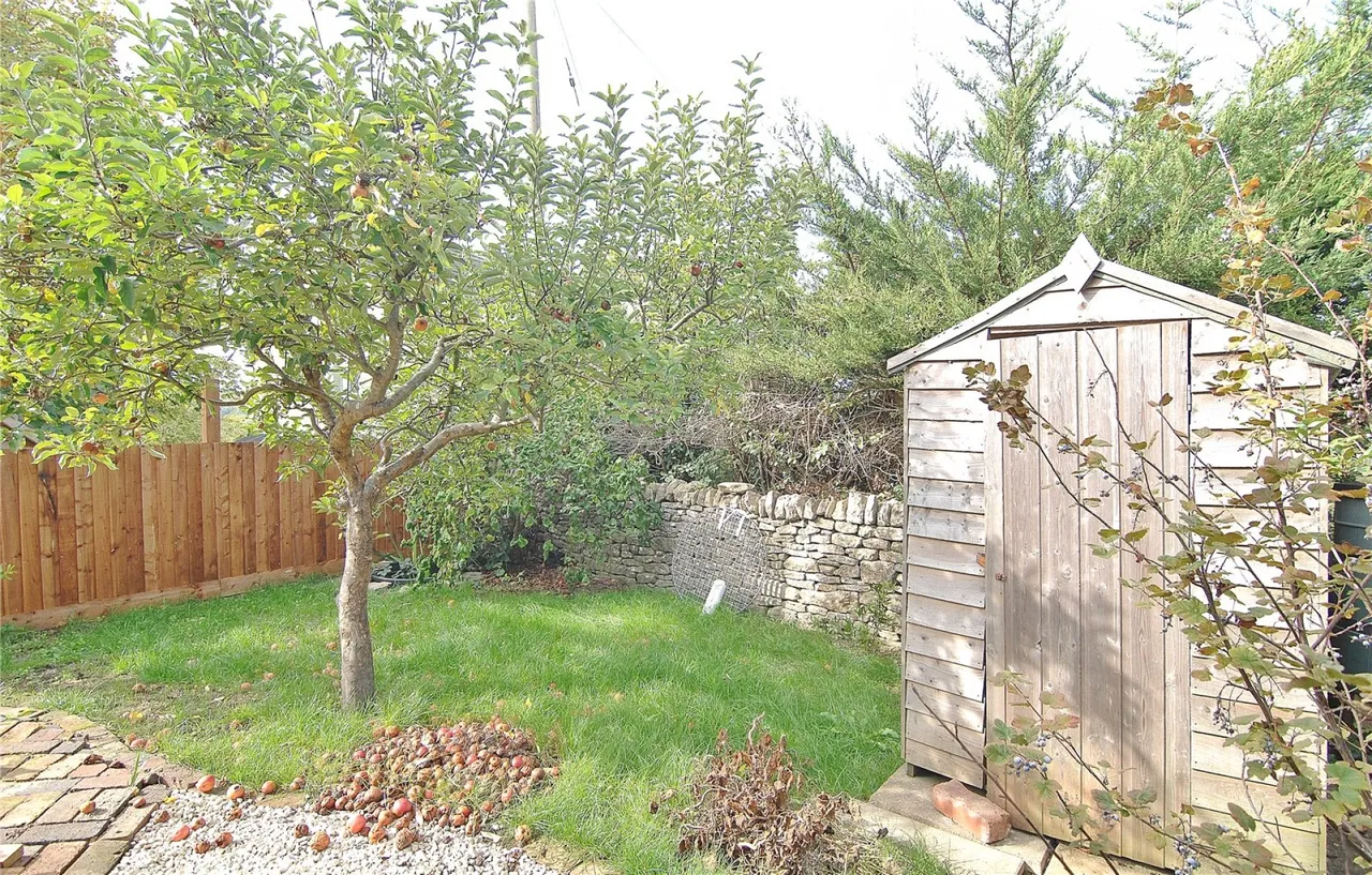 Burcombe, Chalford Hill, GL6, photo 13