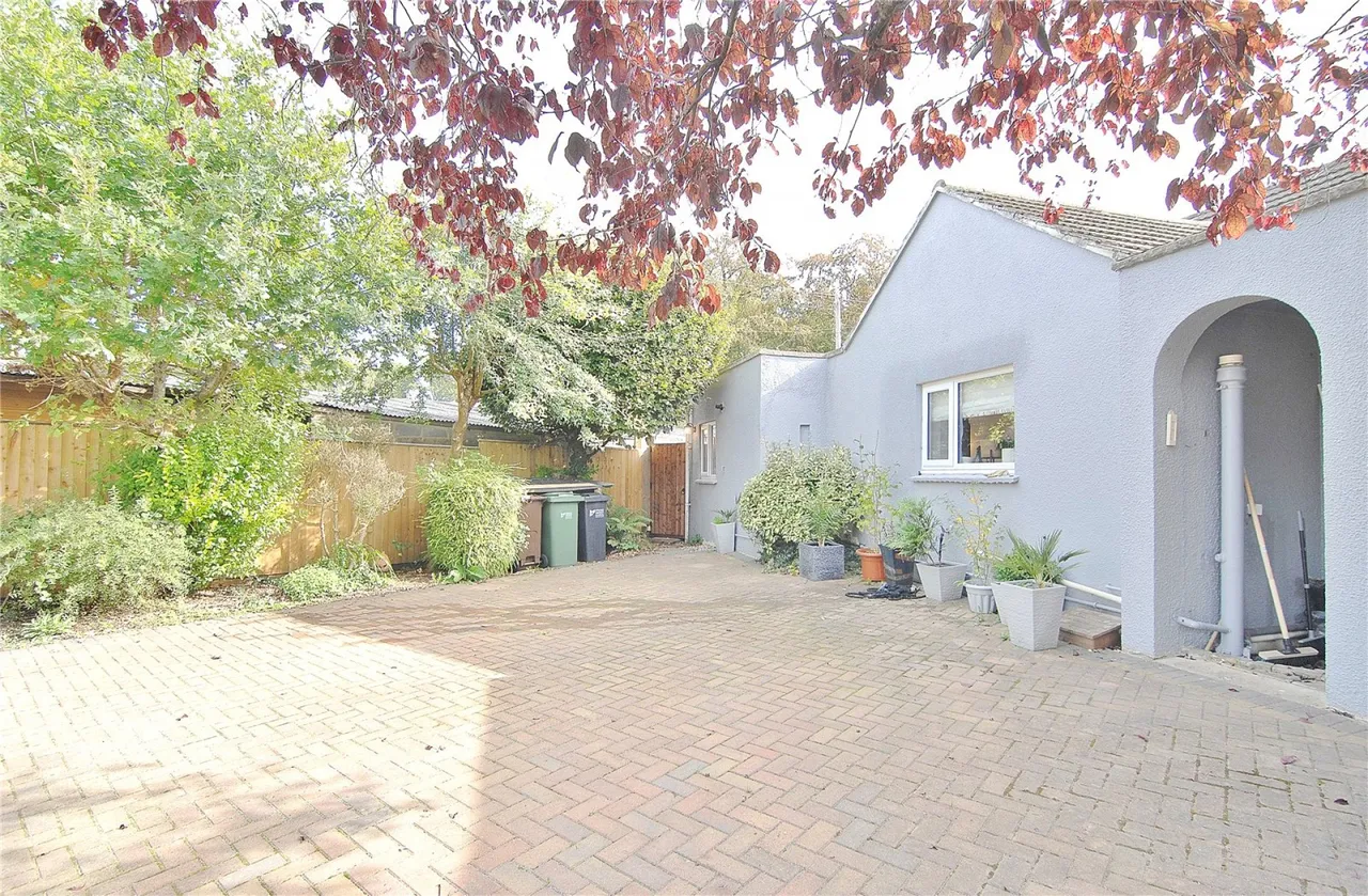 Burcombe, Chalford Hill, GL6, photo 18