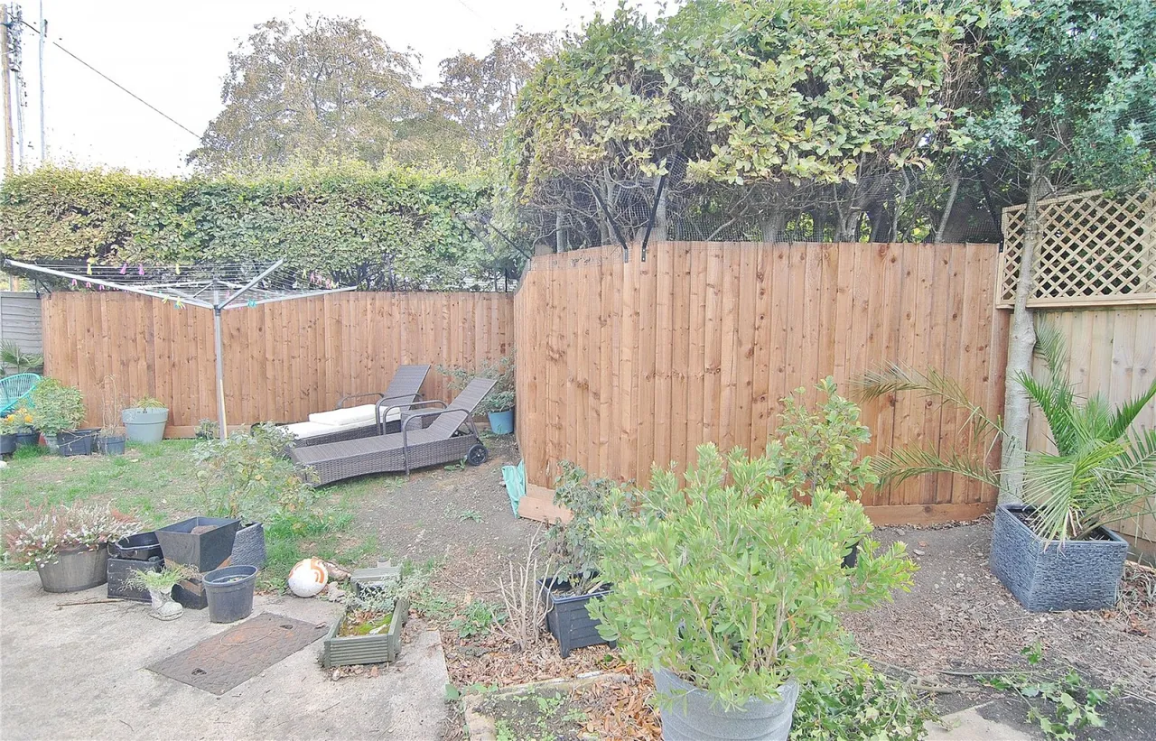 Burcombe, Chalford Hill, GL6, photo 17