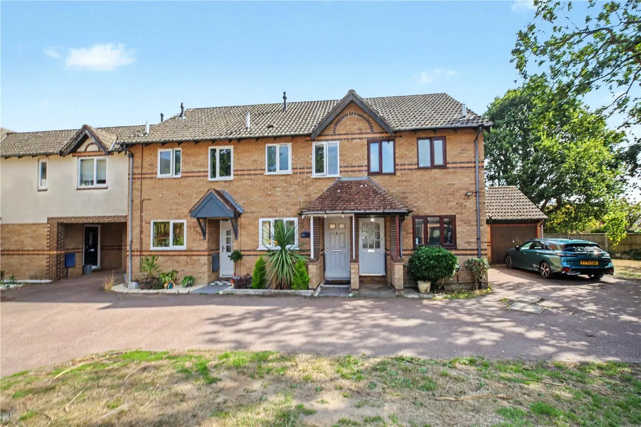 John Drewry Close, Framingham Earl, Norwich, Norfolk, NR14, photo 2