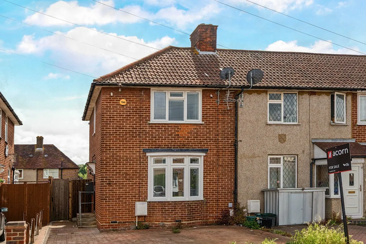 2 bed house for sale — Widecombe Road, SE9
