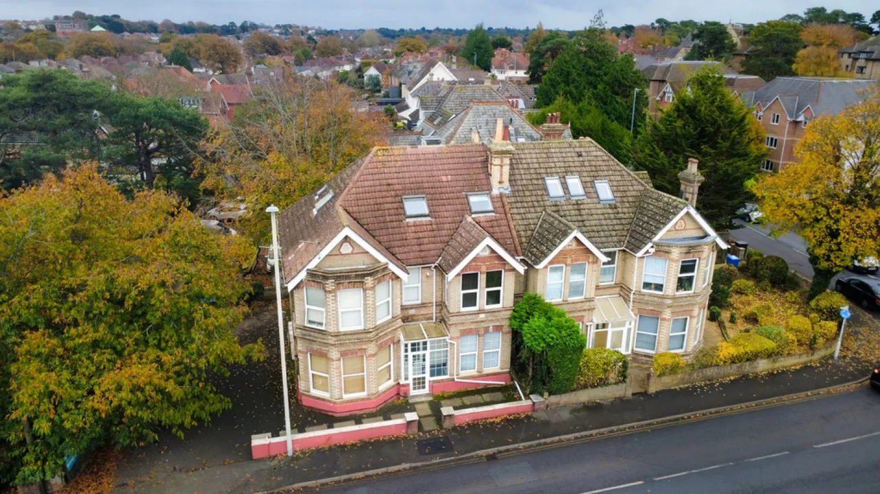 Kingsbridge Road, Lower Parkstone, photo 11