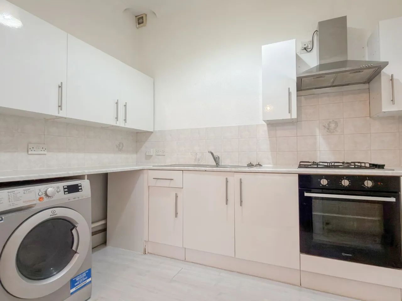 Kingsbridge Road, Lower Parkstone, photo 2
