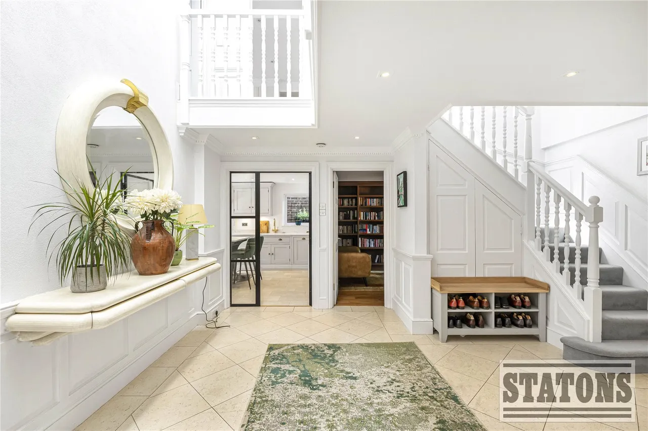 Greenbrook Avenue, Hadley Wood, EN4 0LS, photo 3