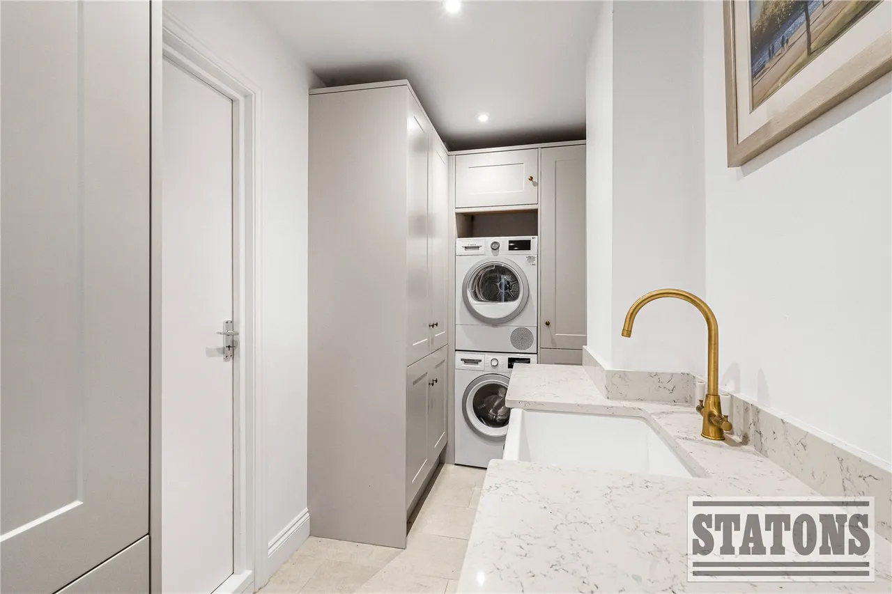 Greenbrook Avenue, Hadley Wood, EN4 0LS, photo 18