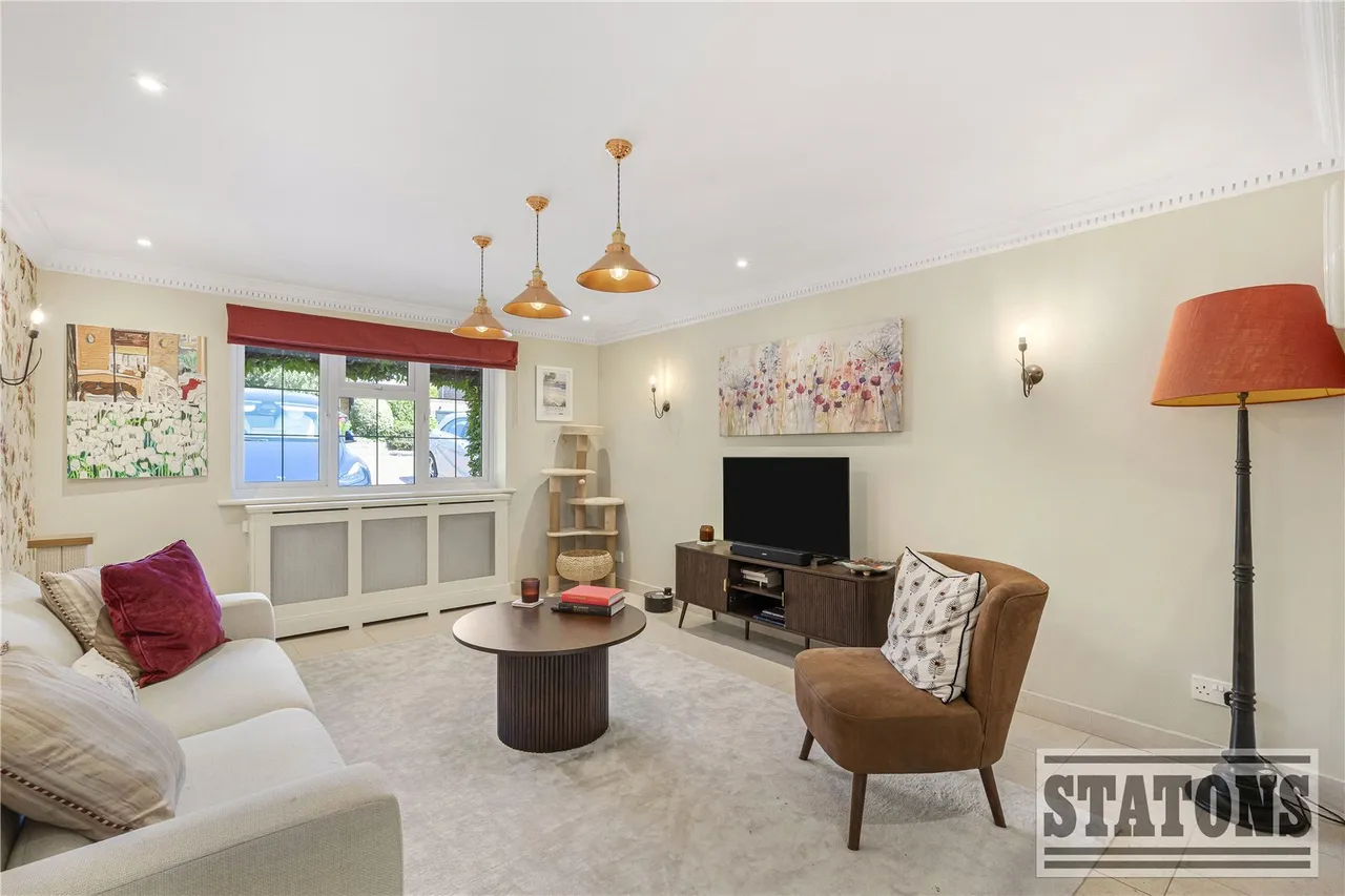 Greenbrook Avenue, Hadley Wood, EN4 0LS, photo 15