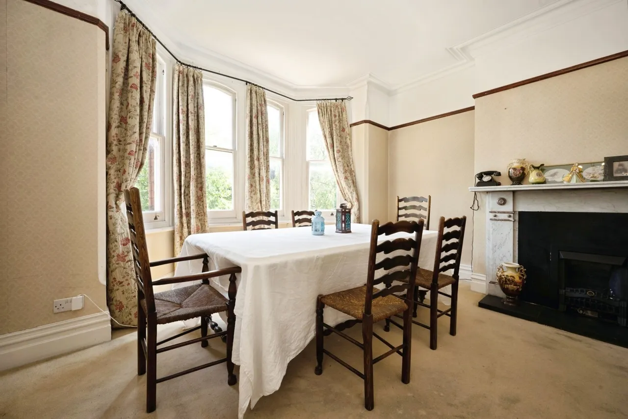 Clapham Road, BEDFORD, Bedfordshire, MK41, photo 3