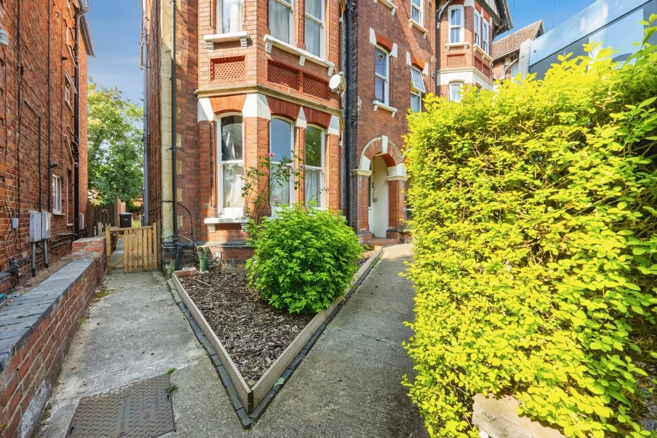 1 bed flat for sale — Clapham Road, BEDFORD, Bedfordshire, MK41