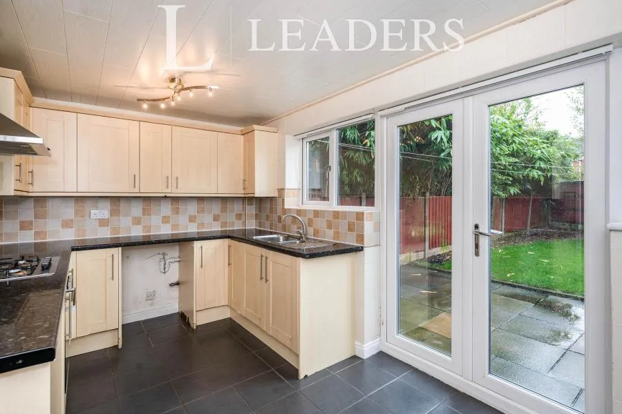 Hillbeck Crescent, Ashton-in-Makerfield, WN4, photo 5