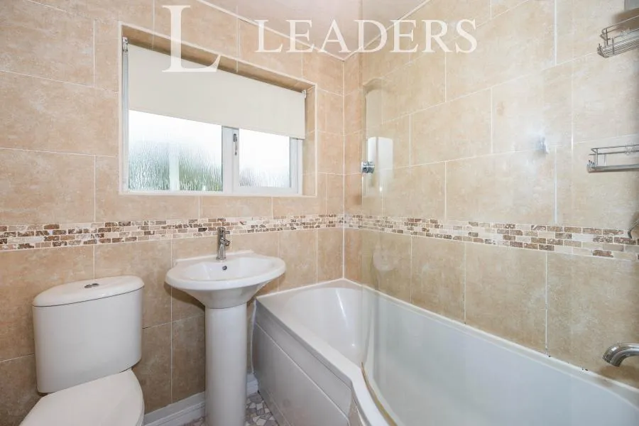 Hillbeck Crescent, Ashton-in-Makerfield, WN4, photo 9