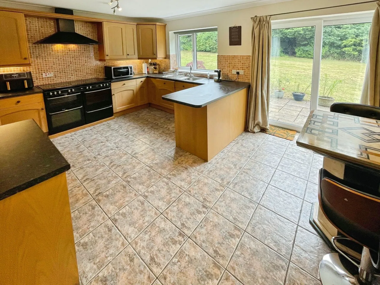 Leckwith Rise, Bridgend, CF31, photo 2