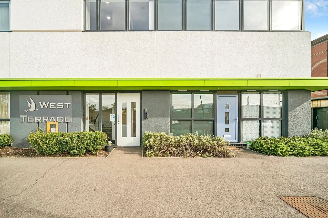 Kings Road, Stevenage, Hertfordshire, SG1, photo 2