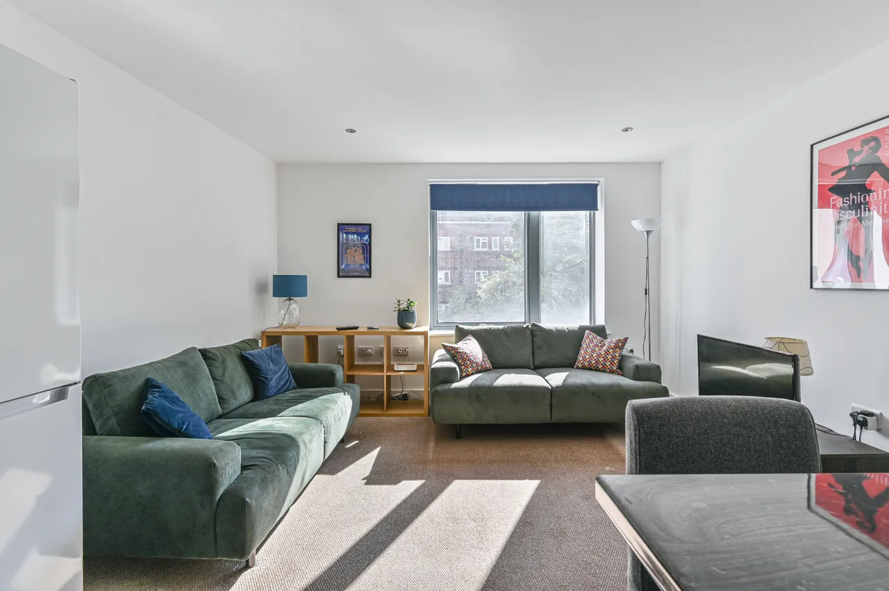 London, SW4, photo 6