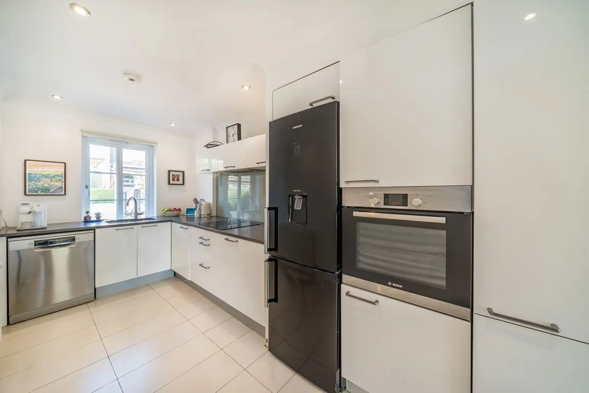Hillbury Road, SW17, photo 3