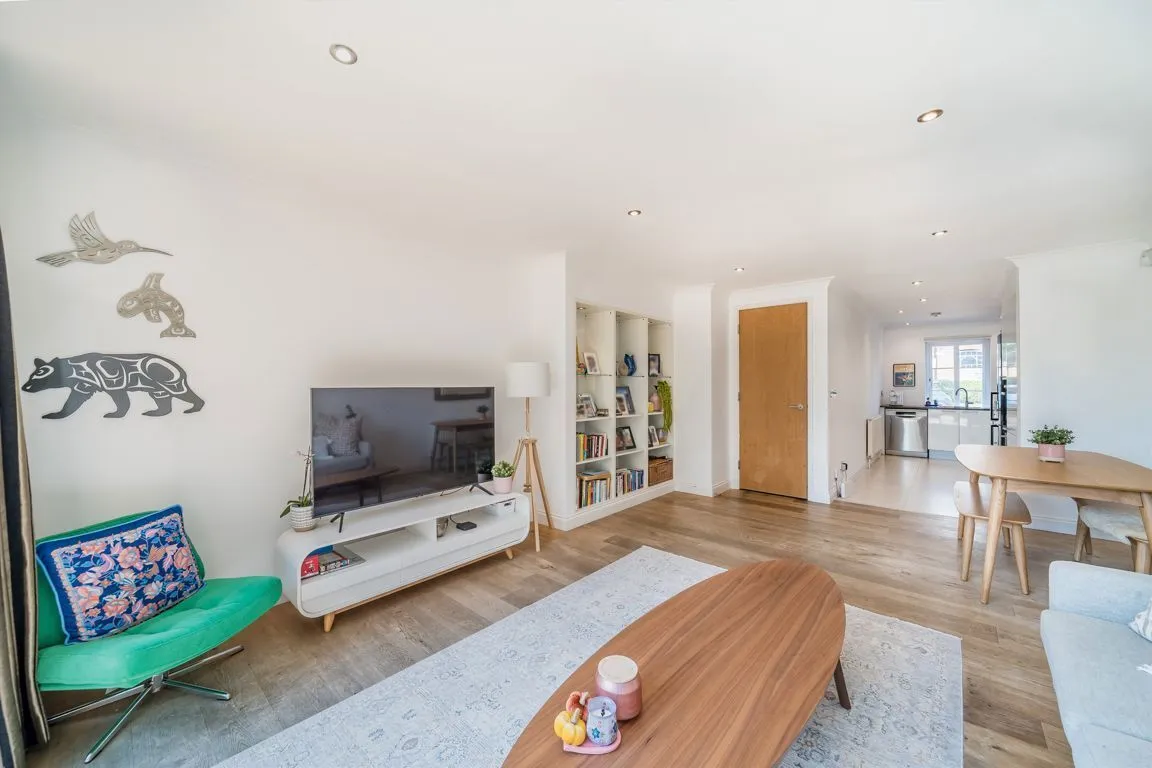 Hillbury Road, SW17, photo 2
