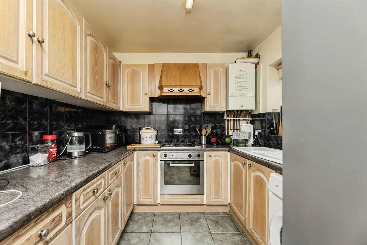 Clayton Avenue, Upton, Pontefract, photo 12