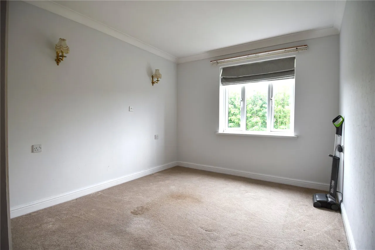 Kingfisher Court, Woodfield Road, Droitwich, Worcestershire, WR9 8UU, photo 5