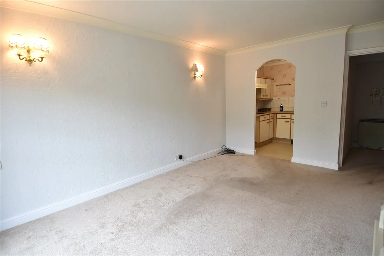 Kingfisher Court, Woodfield Road, Droitwich, Worcestershire, WR9 8UU, photo 4