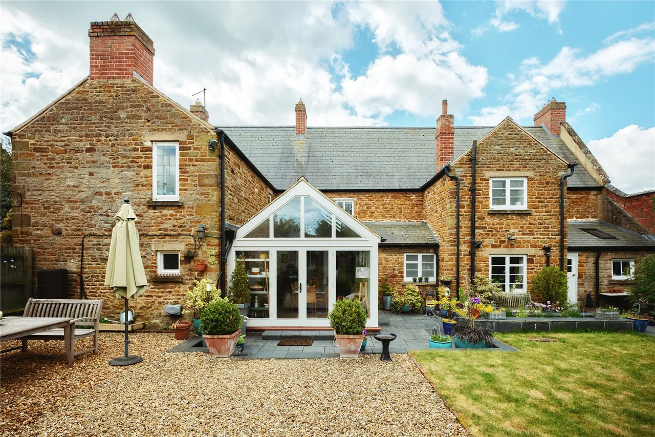 West Street, Earls Barton, NN6, photo 4
