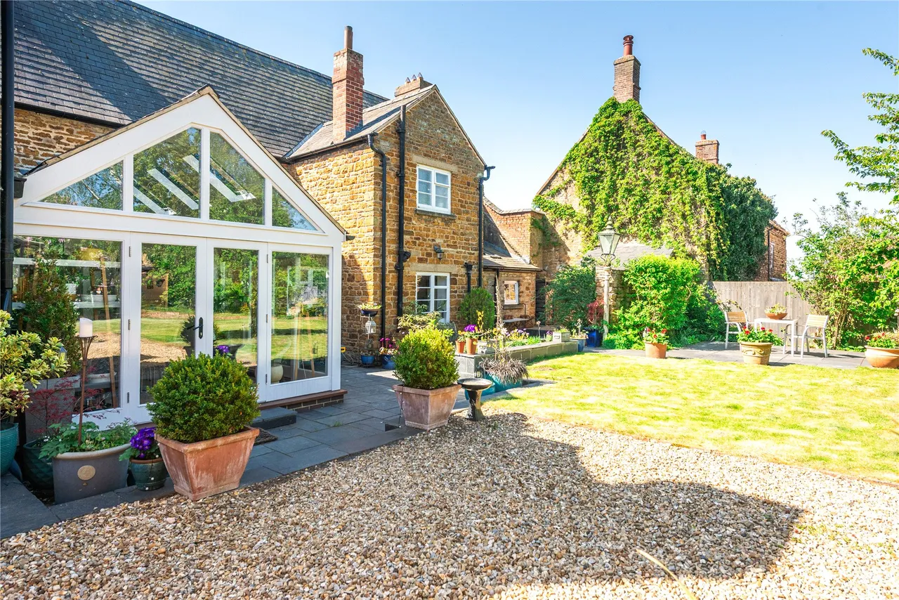 West Street, Earls Barton, NN6, photo 33