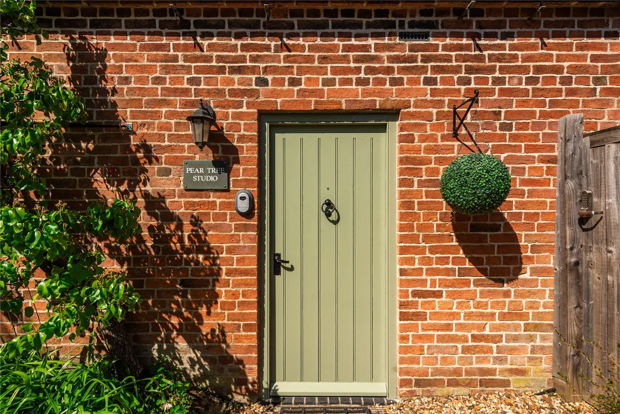 West Street, Earls Barton, NN6, photo 36