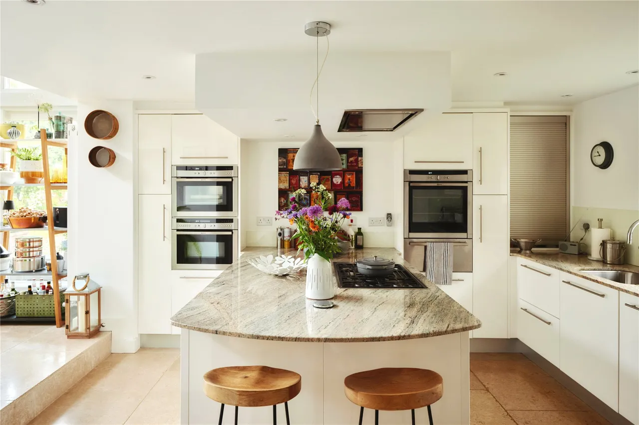 West Street, Earls Barton, NN6, photo 9