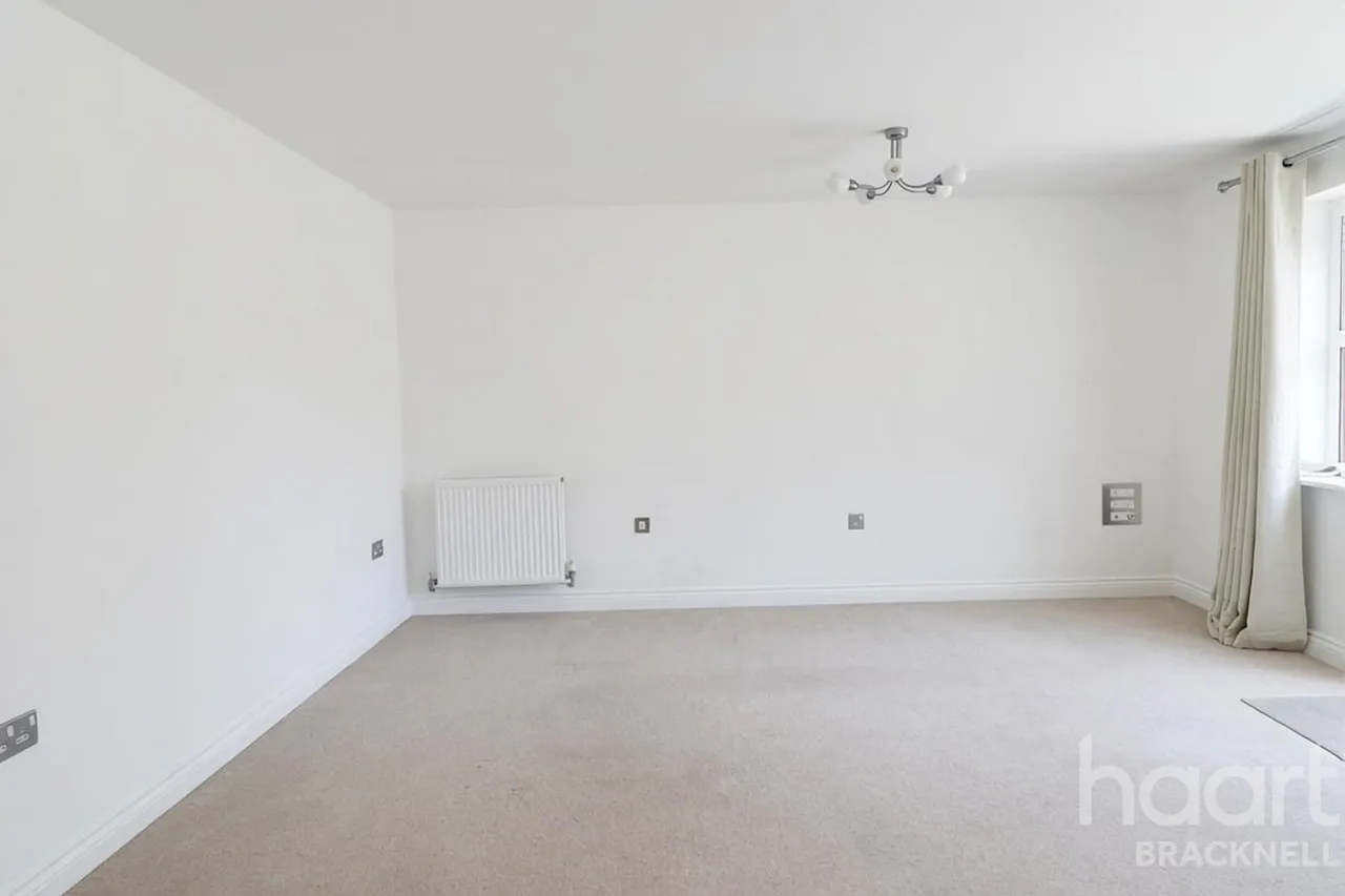 Waterloo Road, Crowthorne, RG45, photo 16