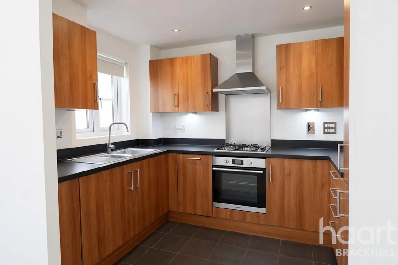 Waterloo Road, Crowthorne, RG45, photo 10
