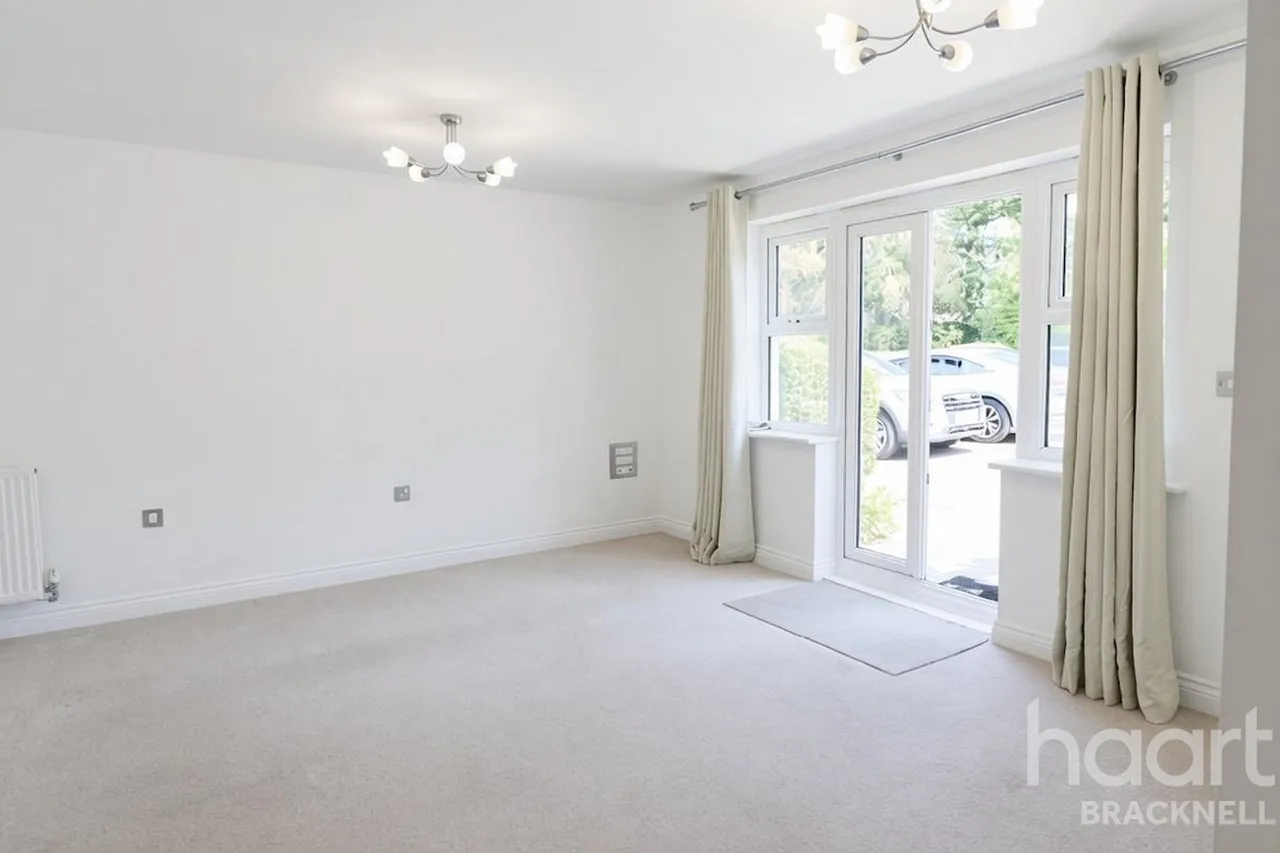 Waterloo Road, Crowthorne, RG45, photo 14