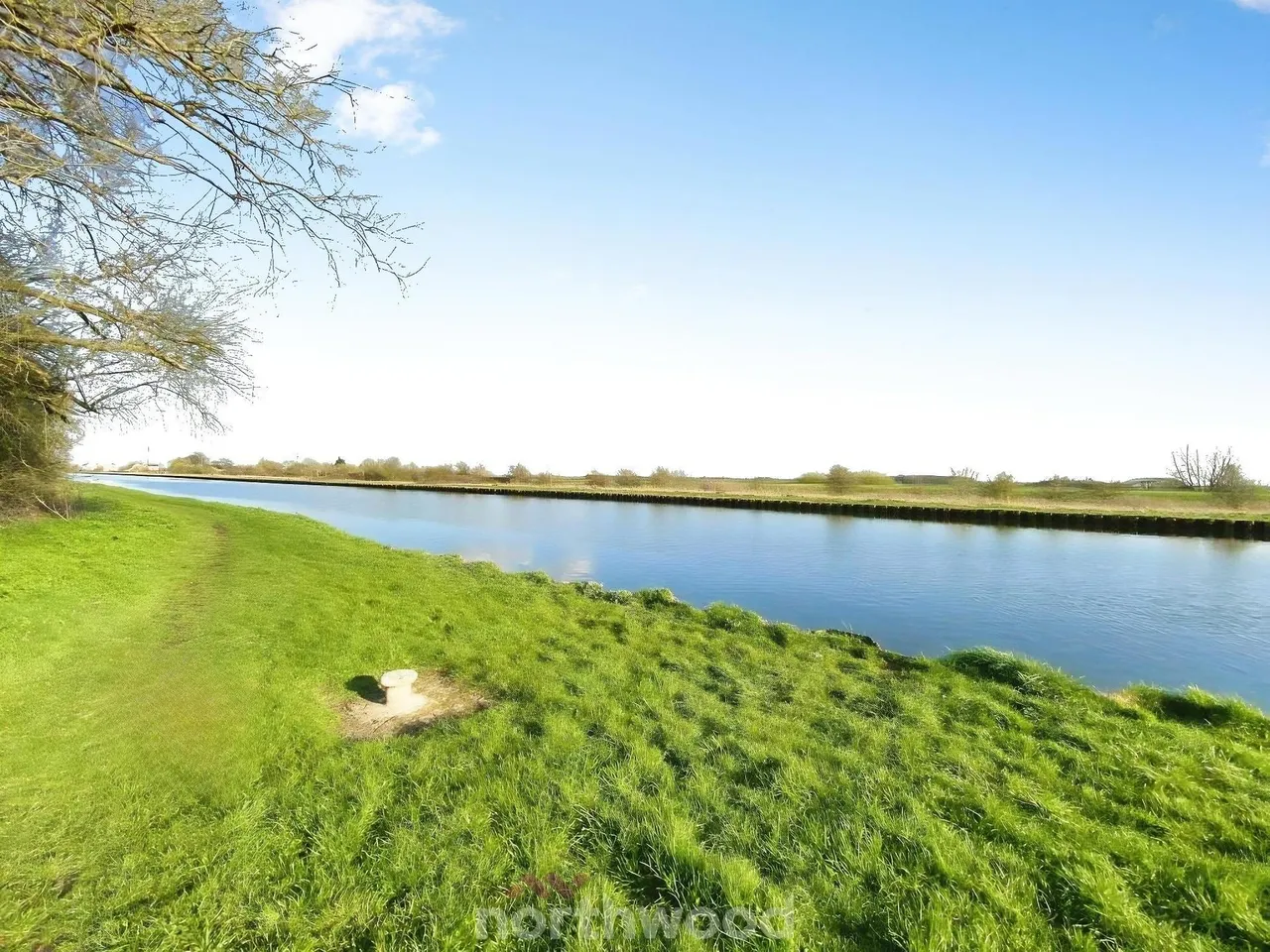 Spring Cottages, Sugar Mill Ponds, DN14, photo 14