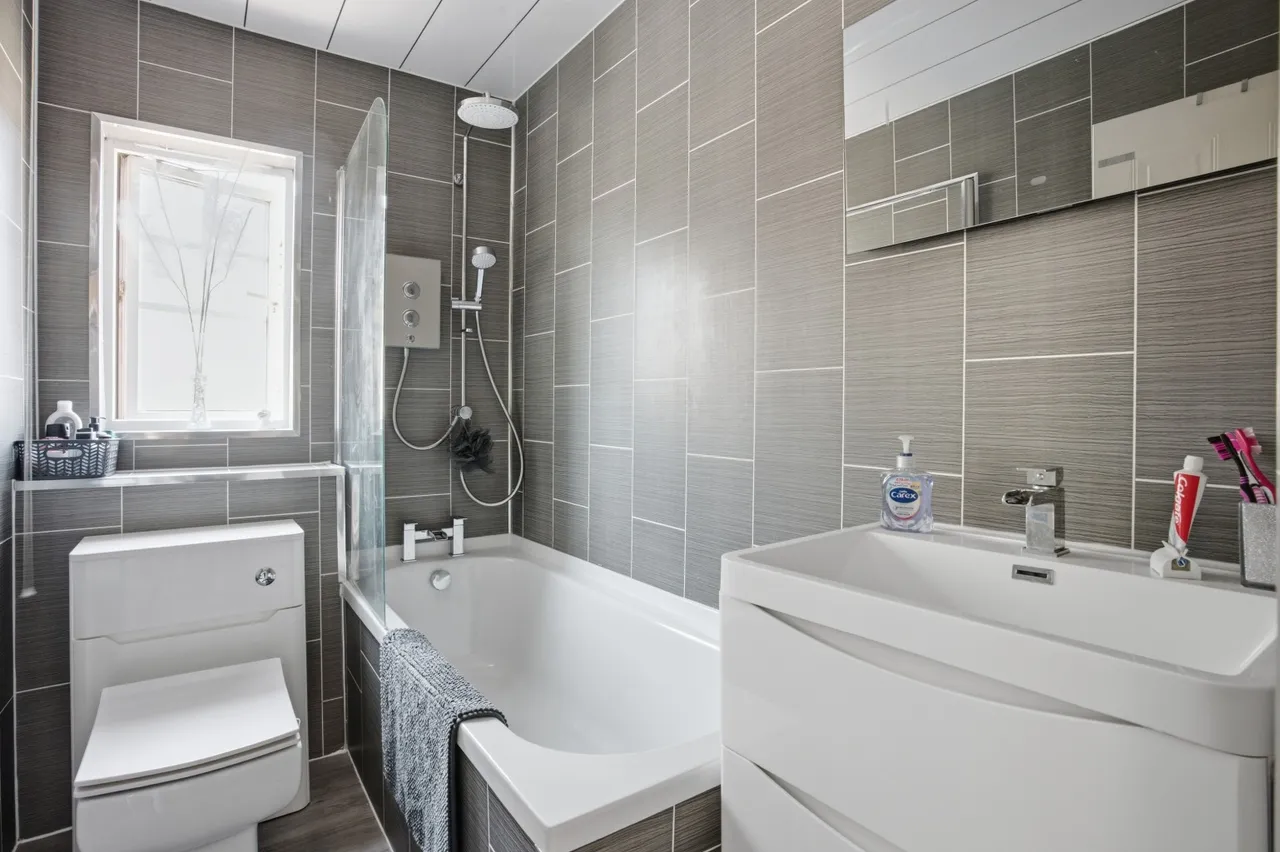 Wayfarers Drive, Dalgety Bay, KY11 9GE, photo 17