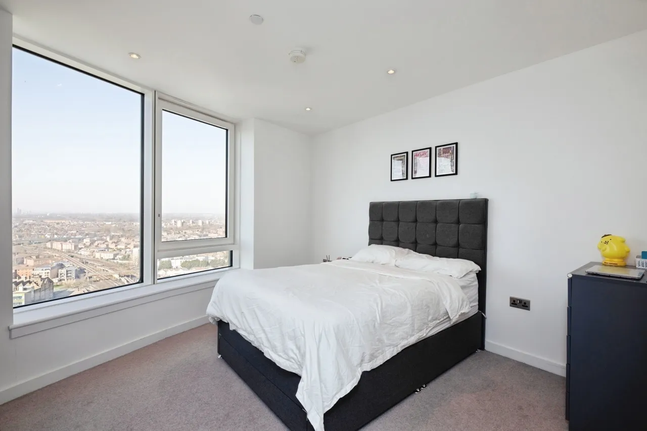 Cambridge Road, BARKING, Essex, IG11, photo 4