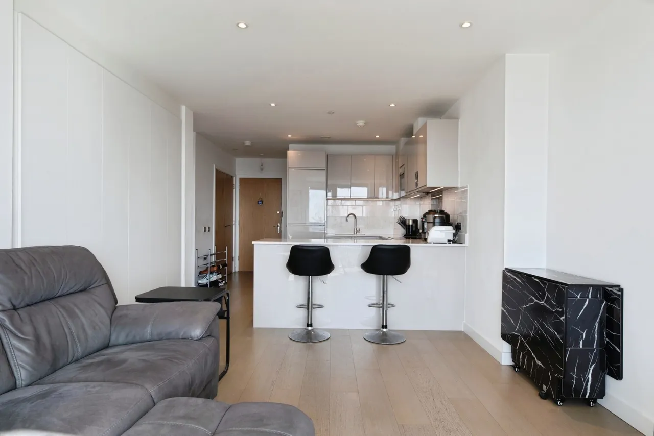 Cambridge Road, BARKING, Essex, IG11, photo 6