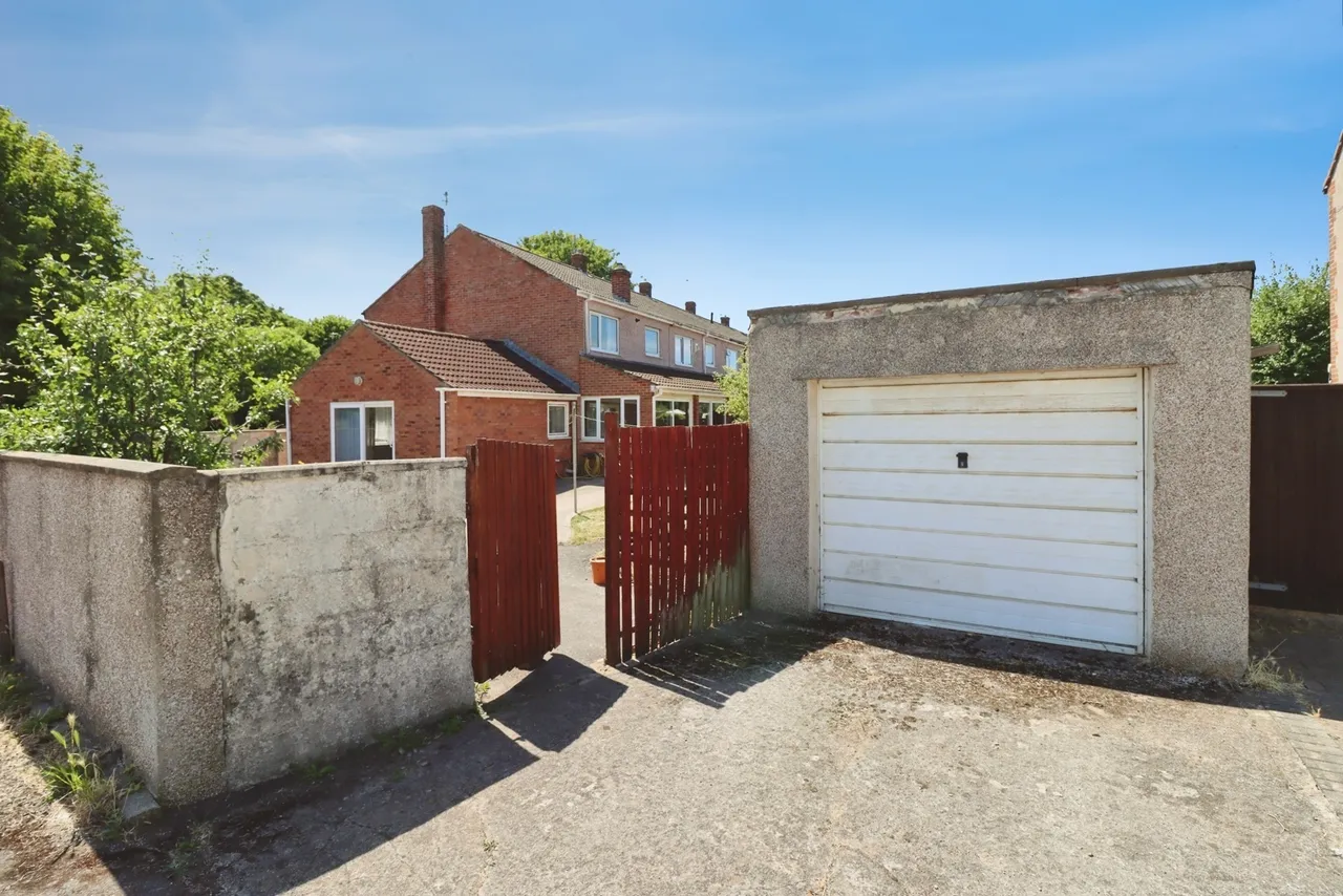 Blackhorse Place, Mangotsfield, Bristol, BS16, photo 4
