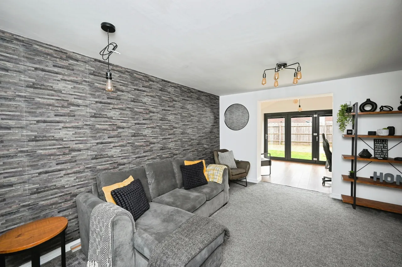 Rockstone Way, Mansfield, photo 3