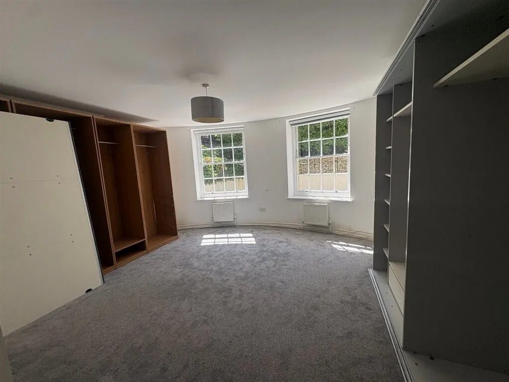 Store) Windlesham Road, BRIGHTON, photo 2