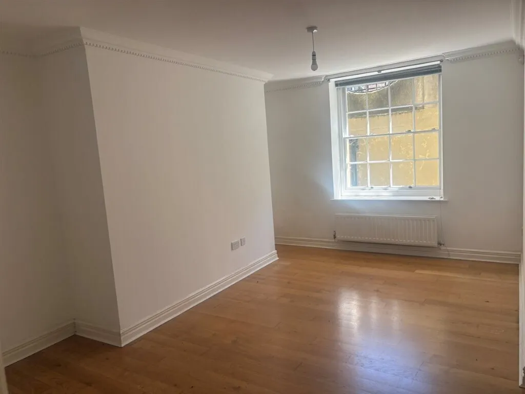 Store) Windlesham Road, BRIGHTON, photo 6