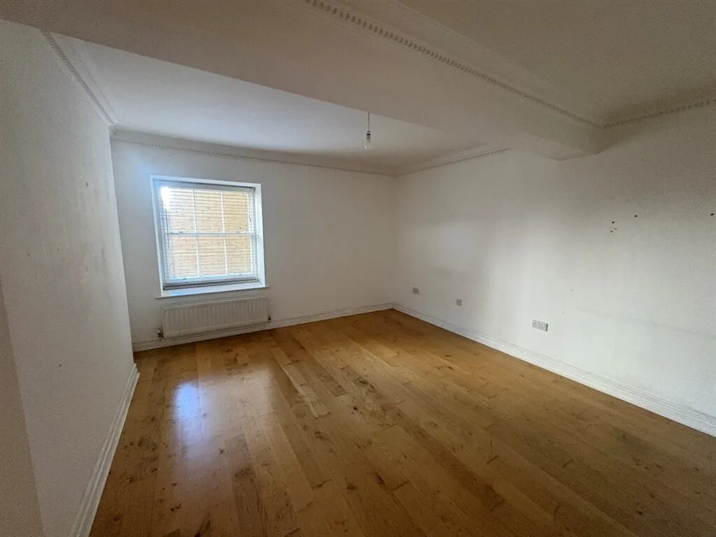 Store) Windlesham Road, BRIGHTON, photo 9