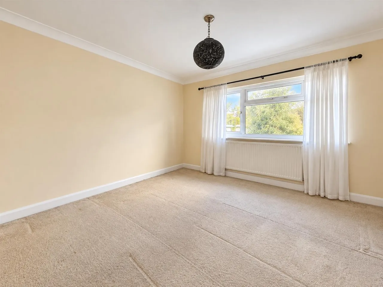 Semi-Detached For SaleWest Way, Heston, TW5, photo 8