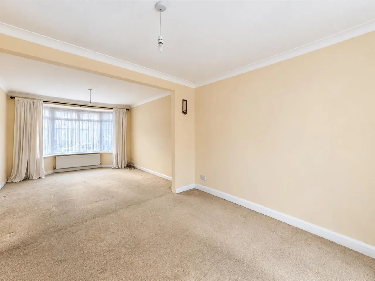 Semi-Detached For SaleWest Way, Heston, TW5, photo 10