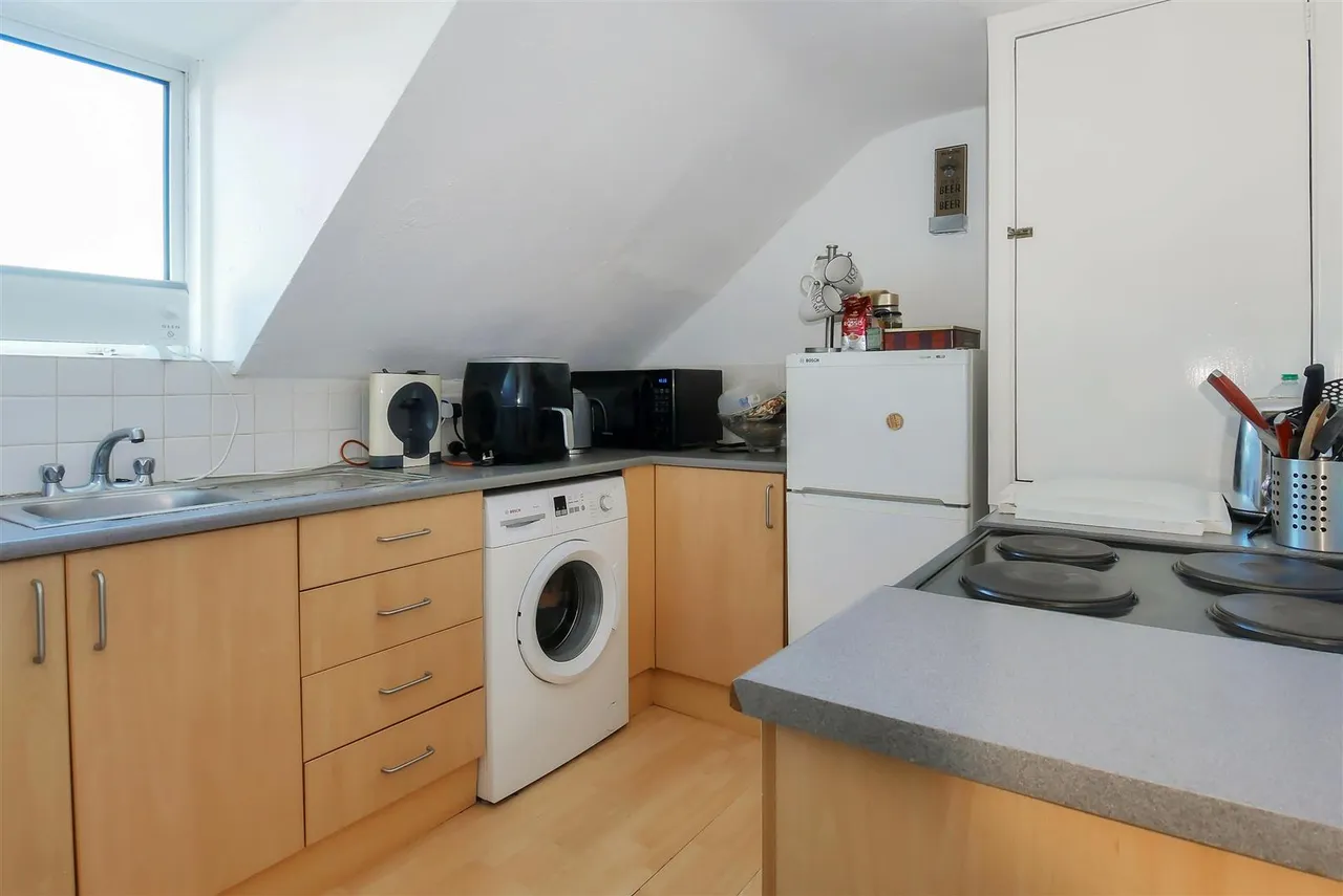 South Terrace, Littlehampton, photo 6