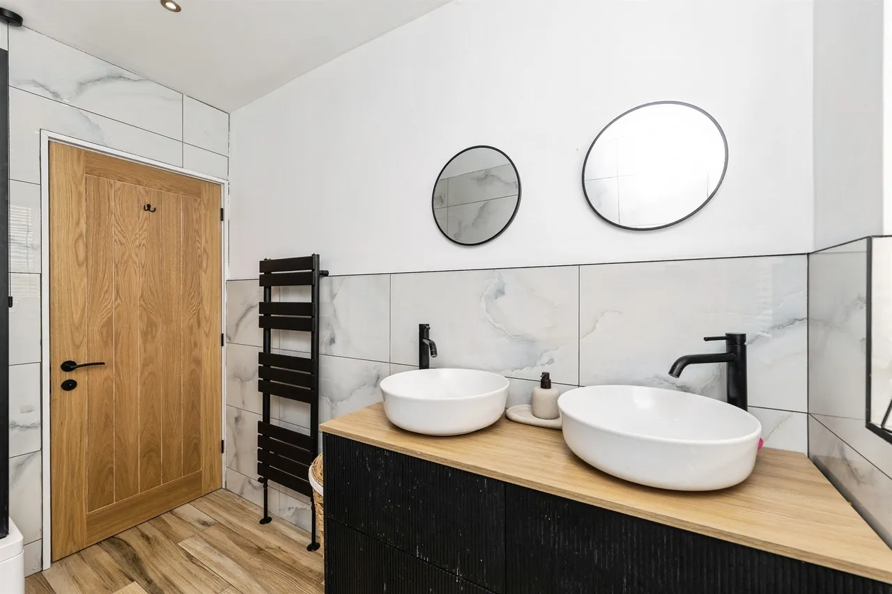 Leeds Road, Kippax, LS25, photo 9