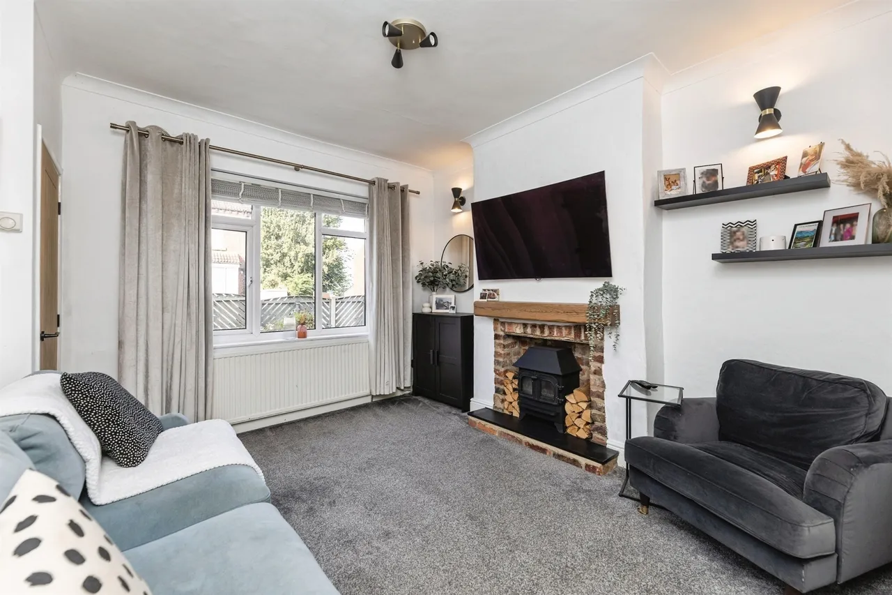 Leeds Road, Kippax, LS25, photo 2