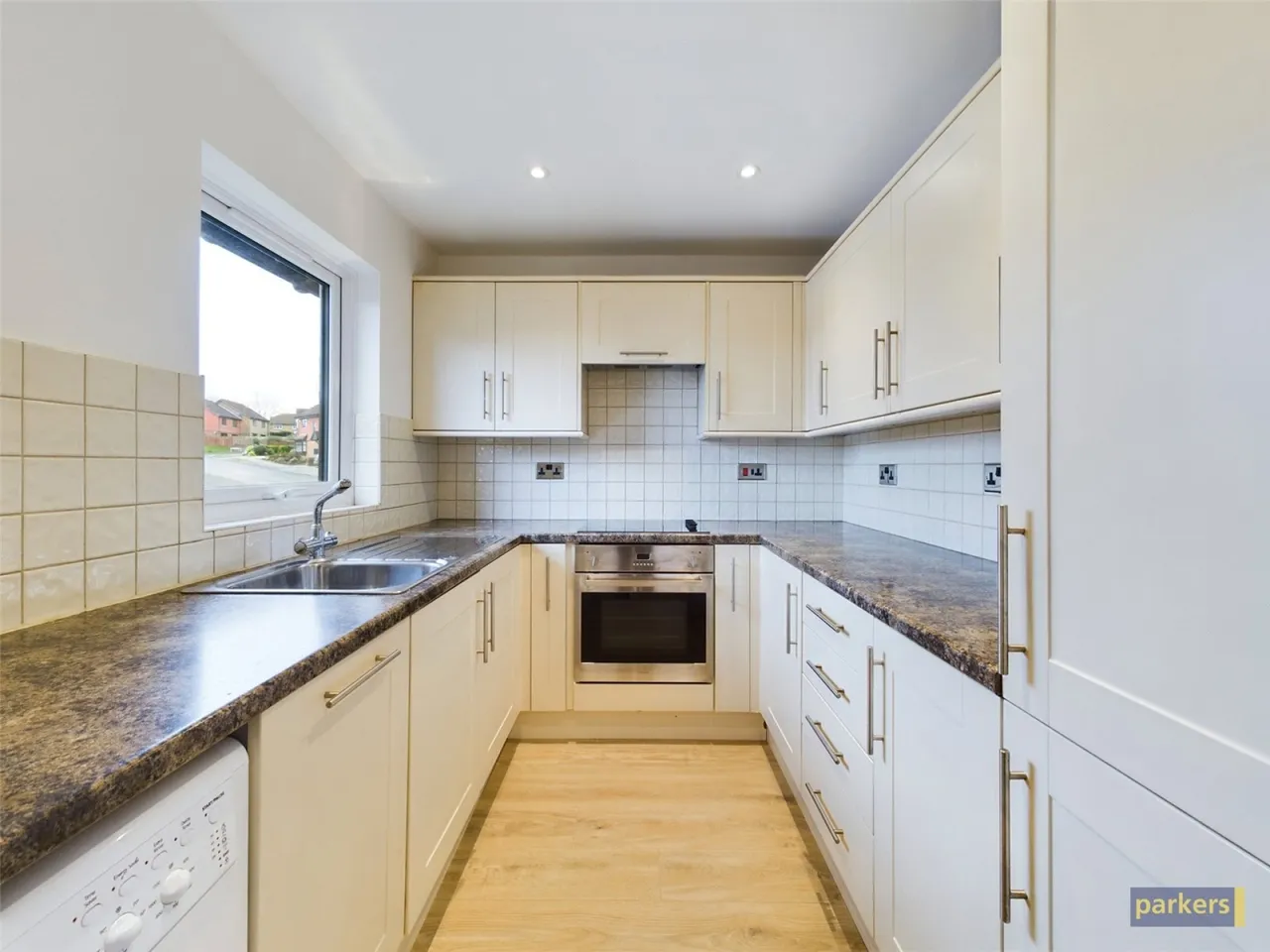 Broad Hinton, Twyford, RG10, photo 2