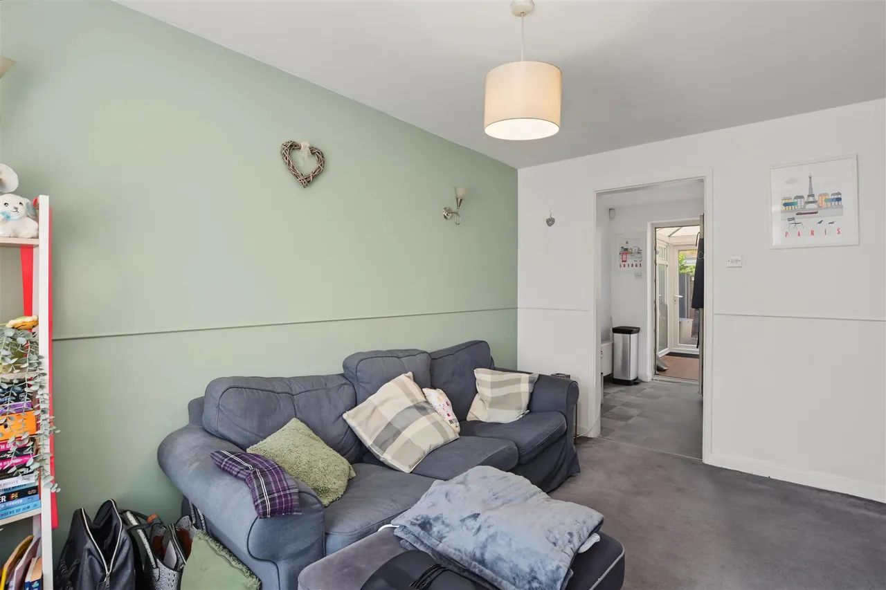 Hellebore Close, Nottingham, NG5, photo 5
